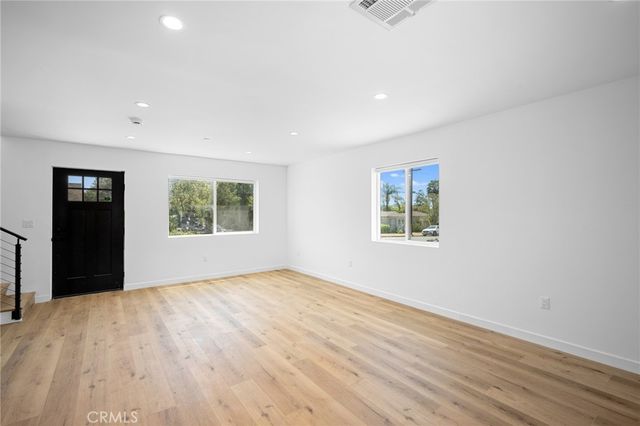 11047 Yarmouth Avenue, Granada Hills, CA 91344