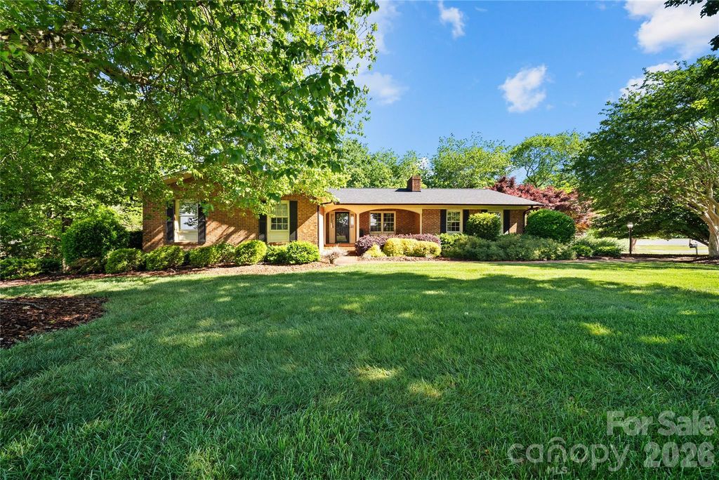27211 Hedge Road, Albemarle, NC 28001