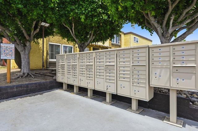 1627 Pentecost Way 8, San Diego, CA 92015