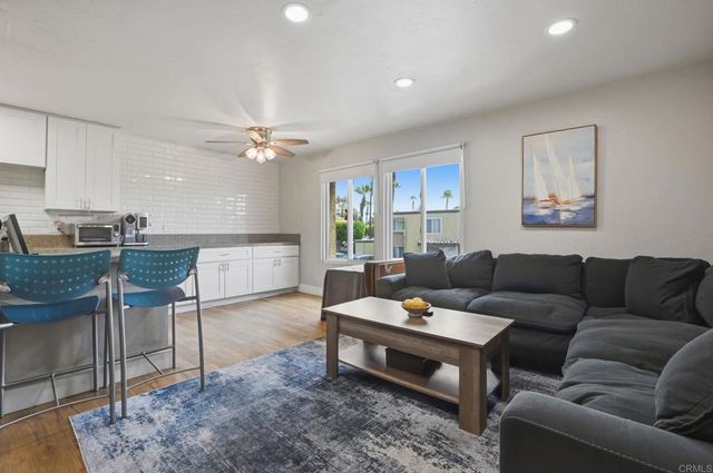 1627 Pentecost Way 8, San Diego, CA 92015