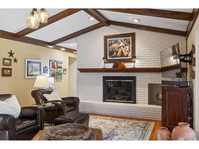 2002 Green Oaks Ln, Littleton, CO 80121