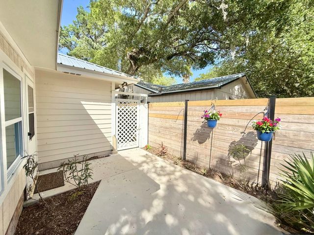 13 Lockhart Ln, St Augustine, FL 32080