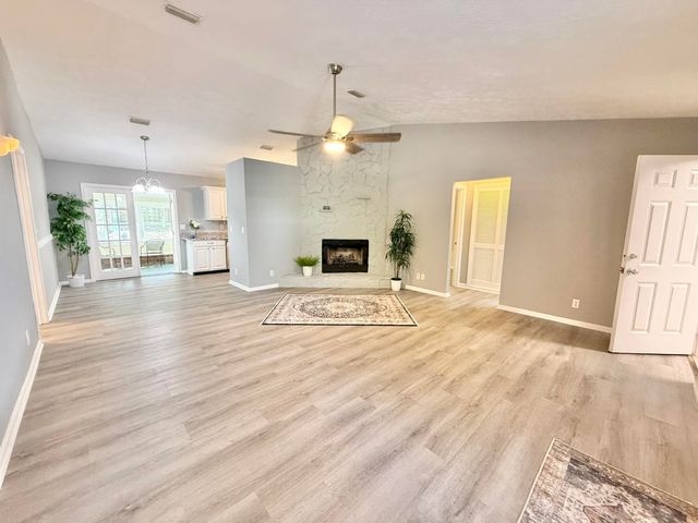13 Lockhart Ln, St Augustine, FL 32080