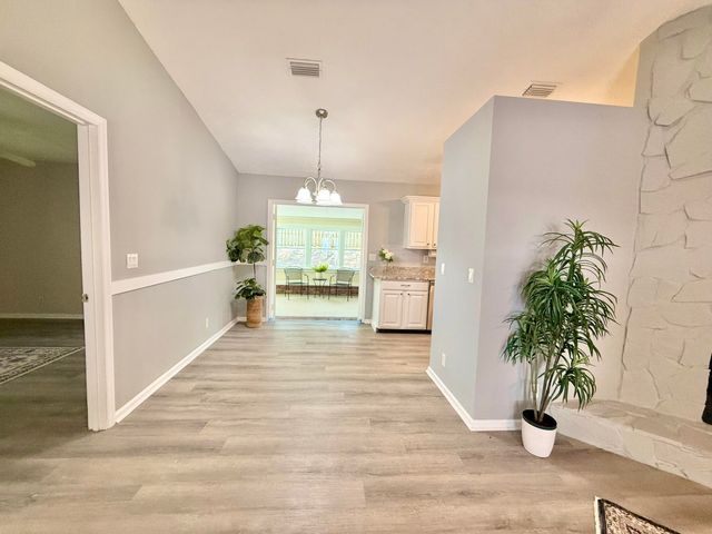 13 Lockhart Ln, St Augustine, FL 32080