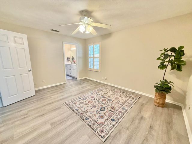 13 Lockhart Ln, St Augustine, FL 32080