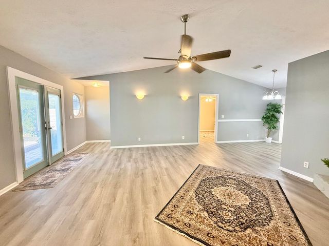 13 Lockhart Ln, St Augustine, FL 32080