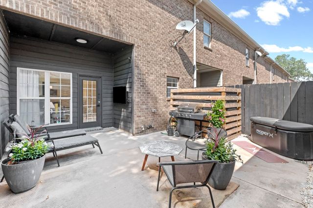 127 W CAROLINA AVE, Memphis, TN 38103