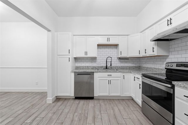 2100 Tanglewilde Street 378, Houston, TX 77063