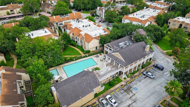 2100 Tanglewilde Street 378, Houston, TX 77063