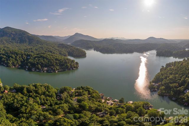 174 Laurel Lane, Lake Lure, NC 28746