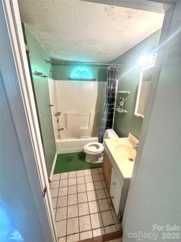 174 Laurel Lane, Lake Lure, NC 28746