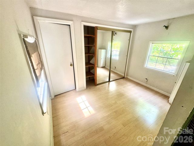 174 Laurel Lane, Lake Lure, NC 28746