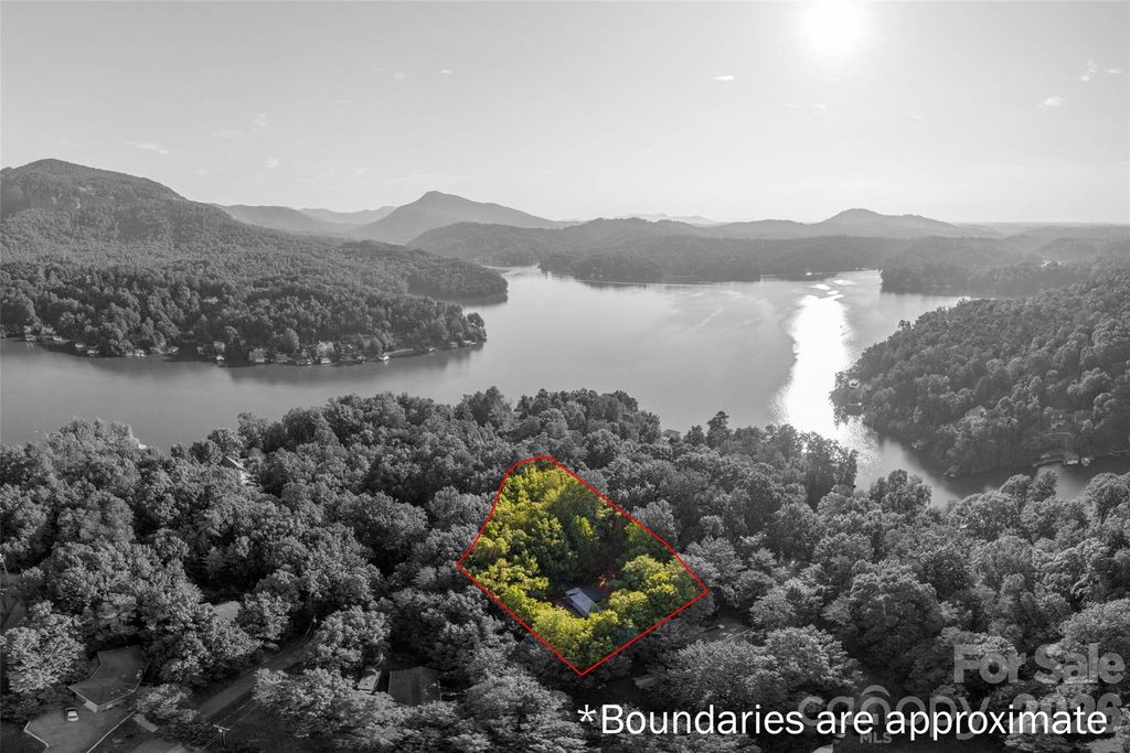 174 Laurel Lane, Lake Lure, NC 28746