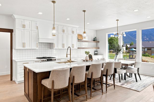 846 E 400 N, Salem, UT 84653