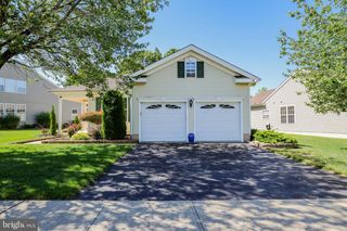 15 SHADY STREAM RD, Barnegat, NJ 08005