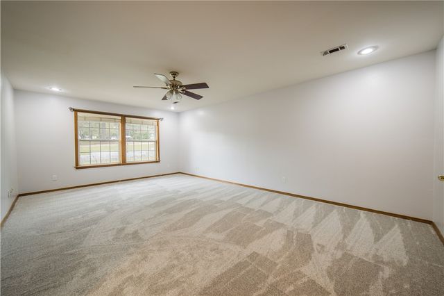 2670 Orchard Hill Road, Siloam Springs, AR 72761