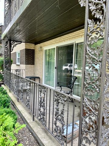 925 8th Avenue 1, La Grange, IL 60625