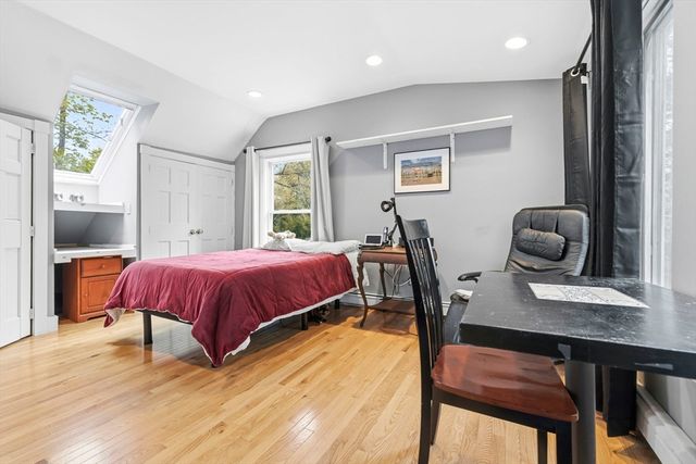 17 Wellesley Street, Weston, MA 02493