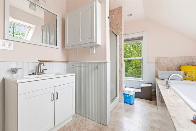 17 Wellesley Street, Weston, MA 02493