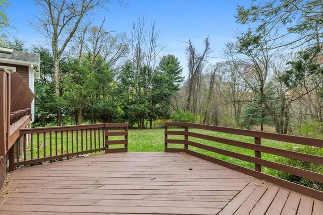 17 Wellesley Street, Weston, MA 02493