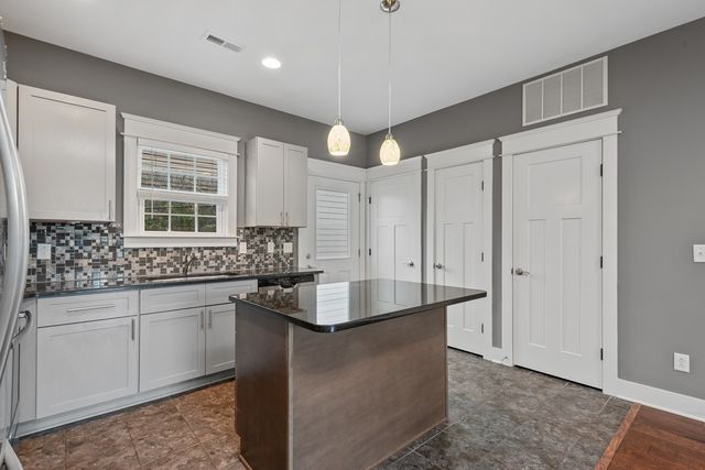 103 Porter Ter, Nashville, TN 37206