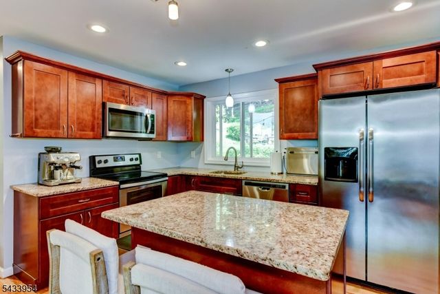 15 Glenside Trl, Sparta Twp., NJ 07871