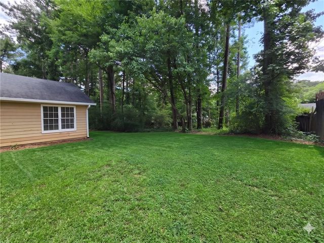 5552 Shawnee Trail, Norcross, GA 30071