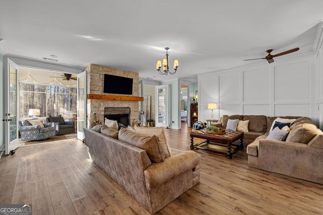 619 Old Greenville Road, Fayetteville, GA 30215