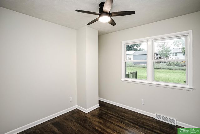 813 Janes View Street, Papillion, NE 68046