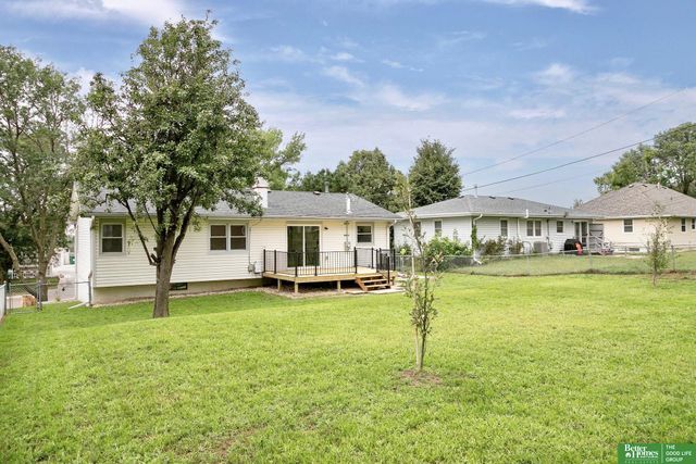 813 Janes View Street, Papillion, NE 68046