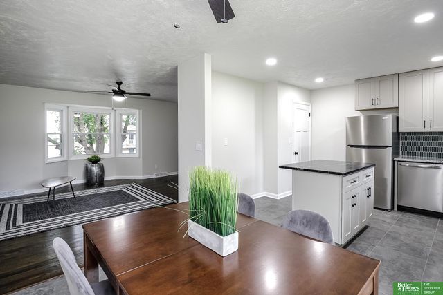 813 Janes View Street, Papillion, NE 68046