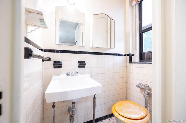 3636 Greystone ave 3L, Bronx, NY 10463