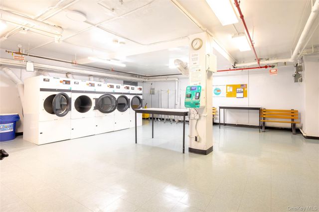 3636 Greystone ave 3L, Bronx, NY 10463