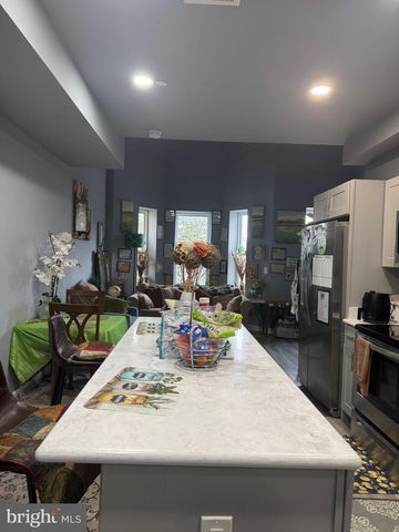 17 RHODE ISLAND AVE NE, Washington, DC 20002