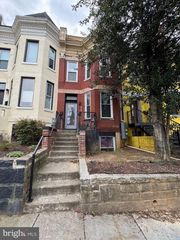17 RHODE ISLAND AVE NE, Washington, DC 20002