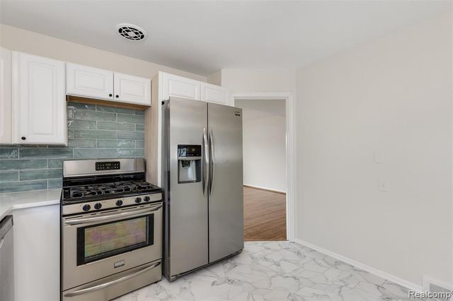 27707 Goldin Drive, Madison Heights, MI 48071