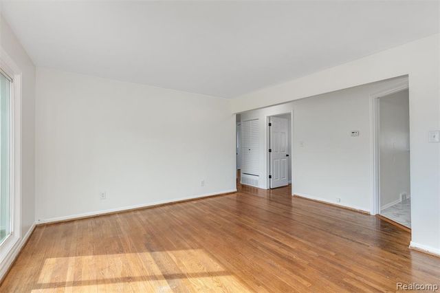 27707 Goldin Drive, Madison Heights, MI 48071