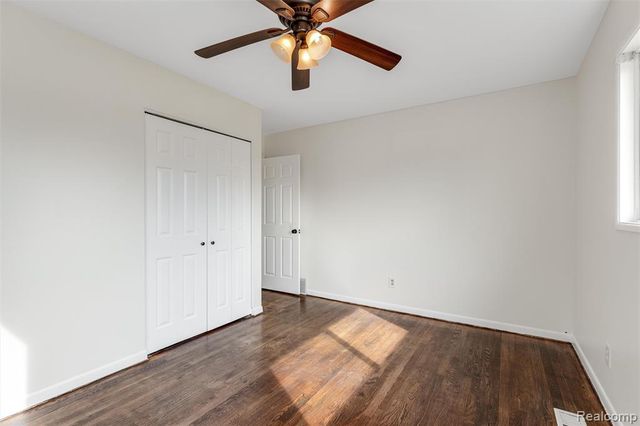 27707 Goldin Drive, Madison Heights, MI 48071