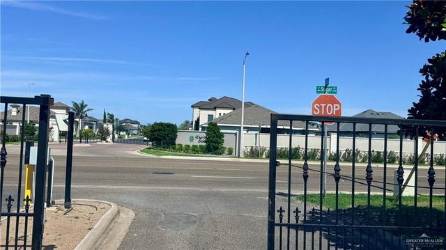 1207 W Fig Avenue 1, Pharr, TX 78577