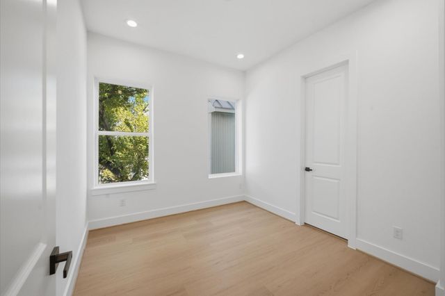 3411 Gillespie Street, Houston, TX 77020