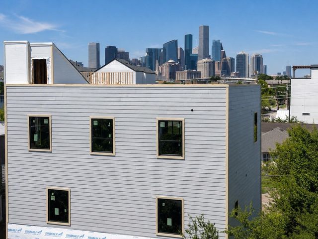3411 Gillespie Street, Houston, TX 77020