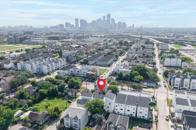3411 Gillespie Street, Houston, TX 77020