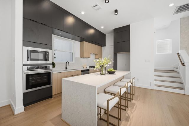 3411 Gillespie Street, Houston, TX 77020