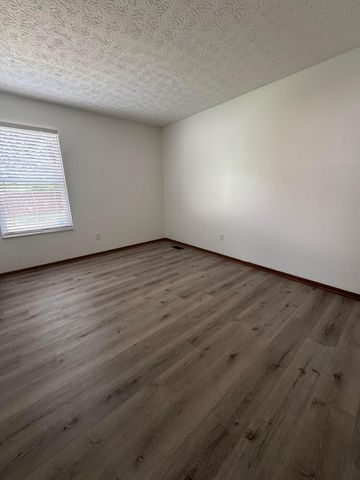 8000 Leaview Drive, Columbus, OH 43235