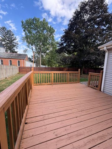 8000 Leaview Drive, Columbus, OH 43235