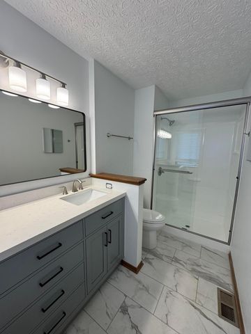 8000 Leaview Drive, Columbus, OH 43235