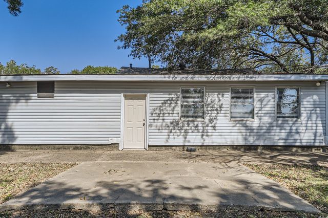 224 E Boyd Street, Bonham, TX 75418