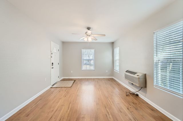 224 E Boyd Street, Bonham, TX 75418