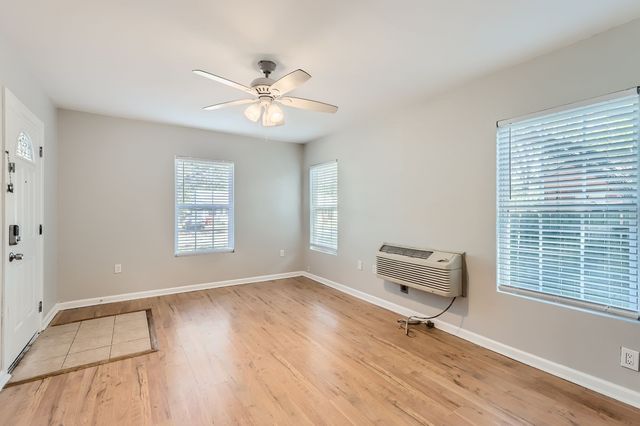 224 E Boyd Street, Bonham, TX 75418