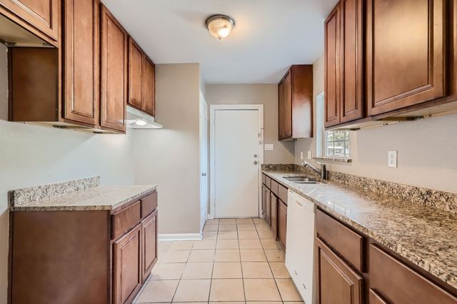 224 E Boyd Street, Bonham, TX 75418